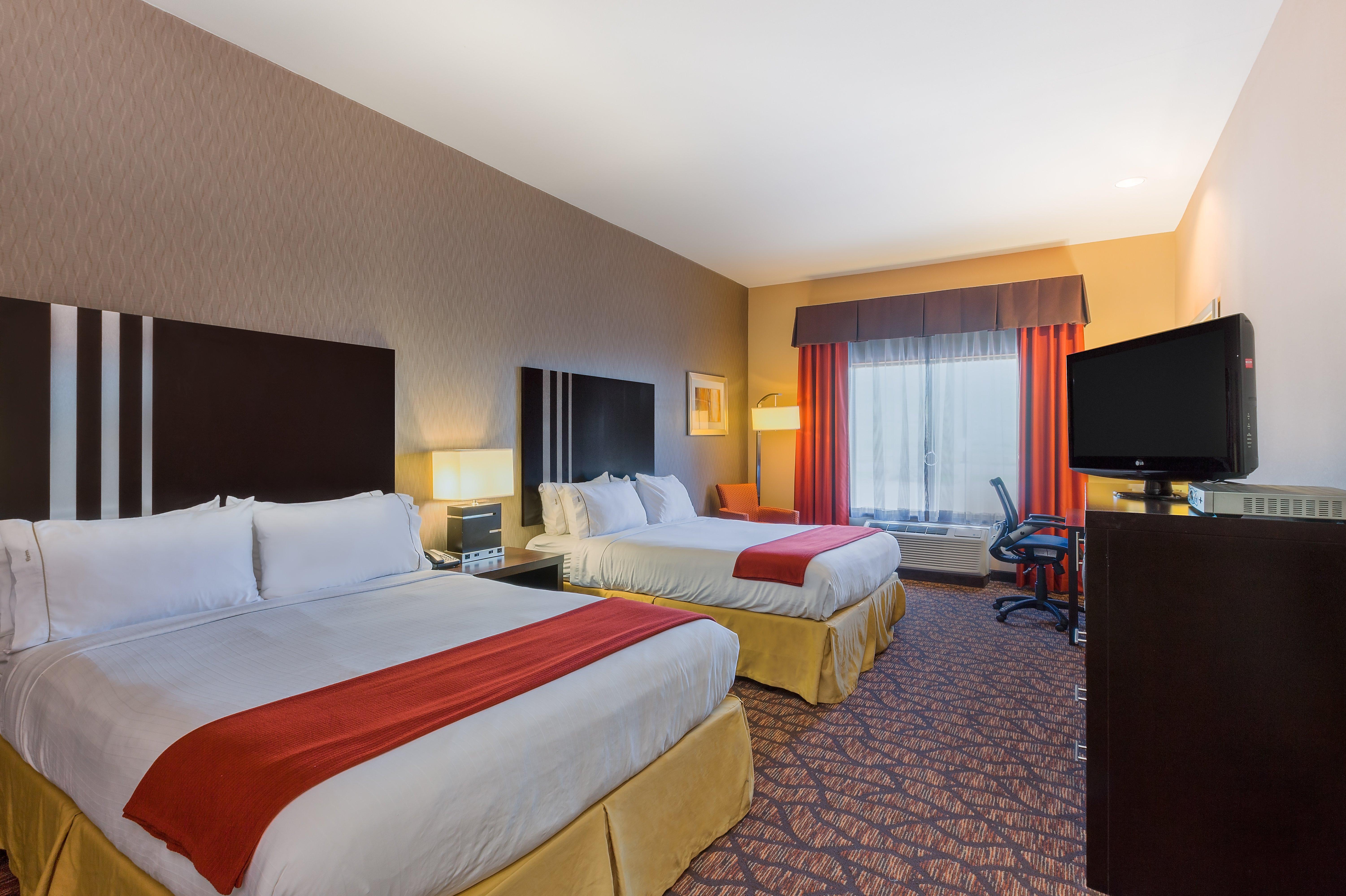 Holiday Inn Express And Suites Alpine By Ihg Exterior foto