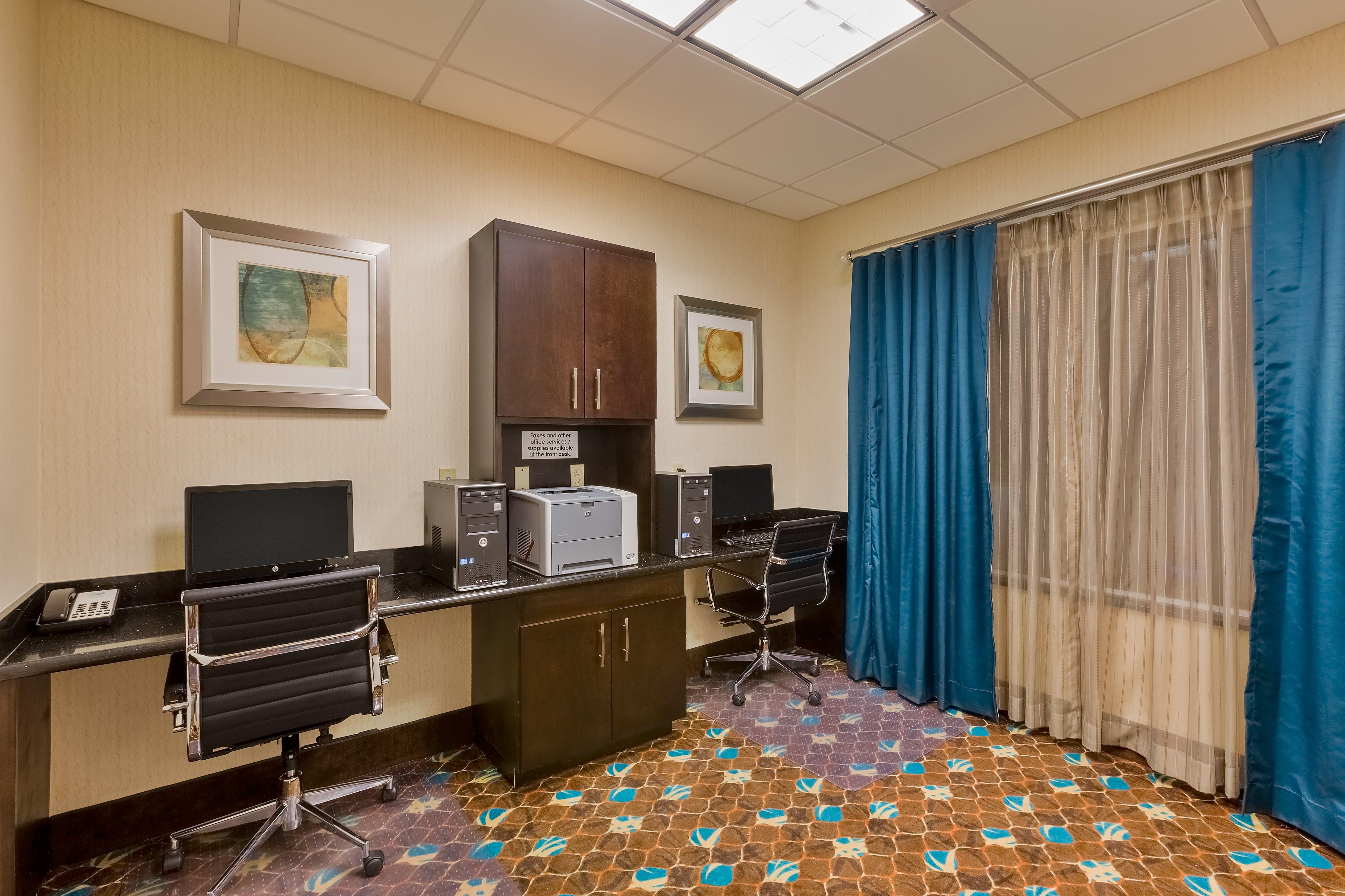 Holiday Inn Express And Suites Alpine By Ihg Exterior foto